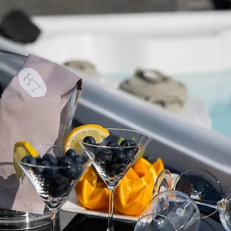 Hotel 87 Eighty-seven - Maison D'art Collection