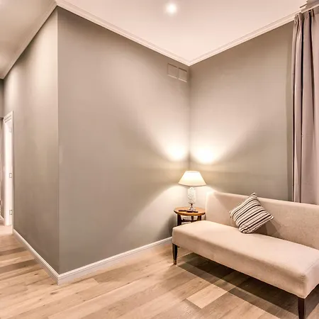 87 Eighty-seven - Maison D'art Collection Rom