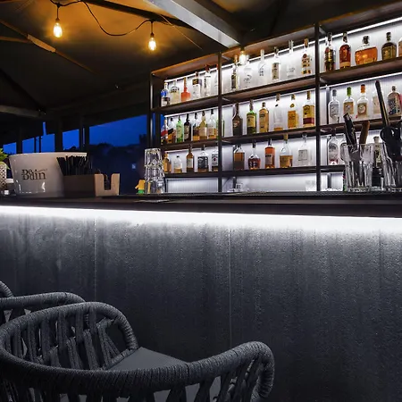 Hotel 87 Eighty-seven - Maison D'art Collection Rom