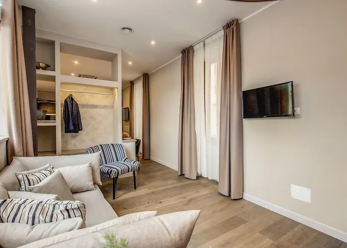 87 Eighty-seven - Maison D'art Collection 4* Roma