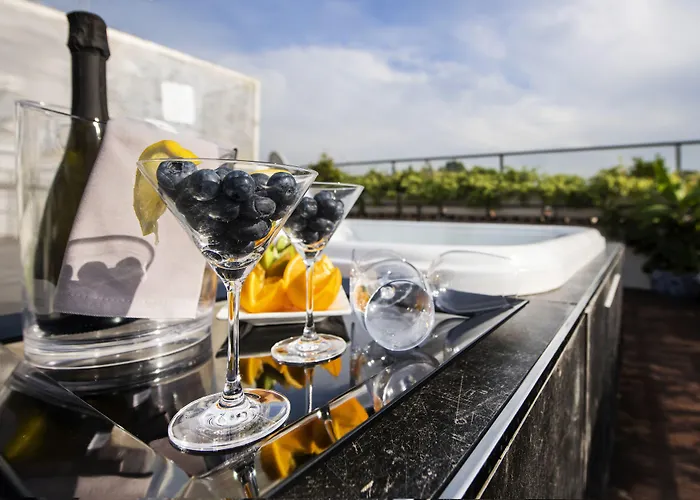 87 Eighty-seven - Maison D'art Collection